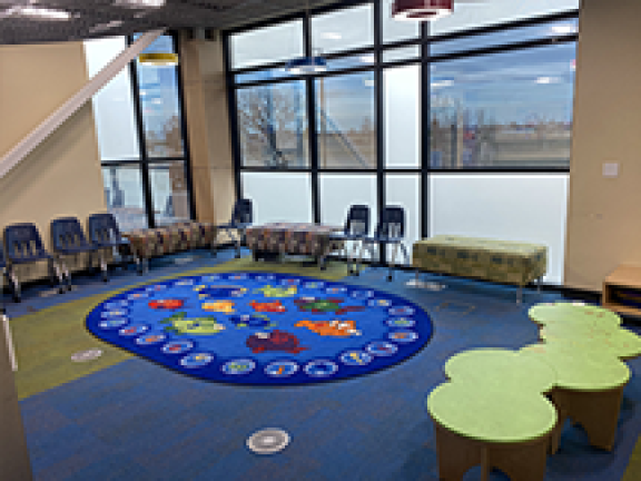 story tellers room no chairs