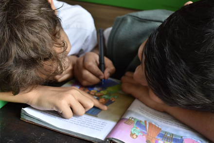 kids reading