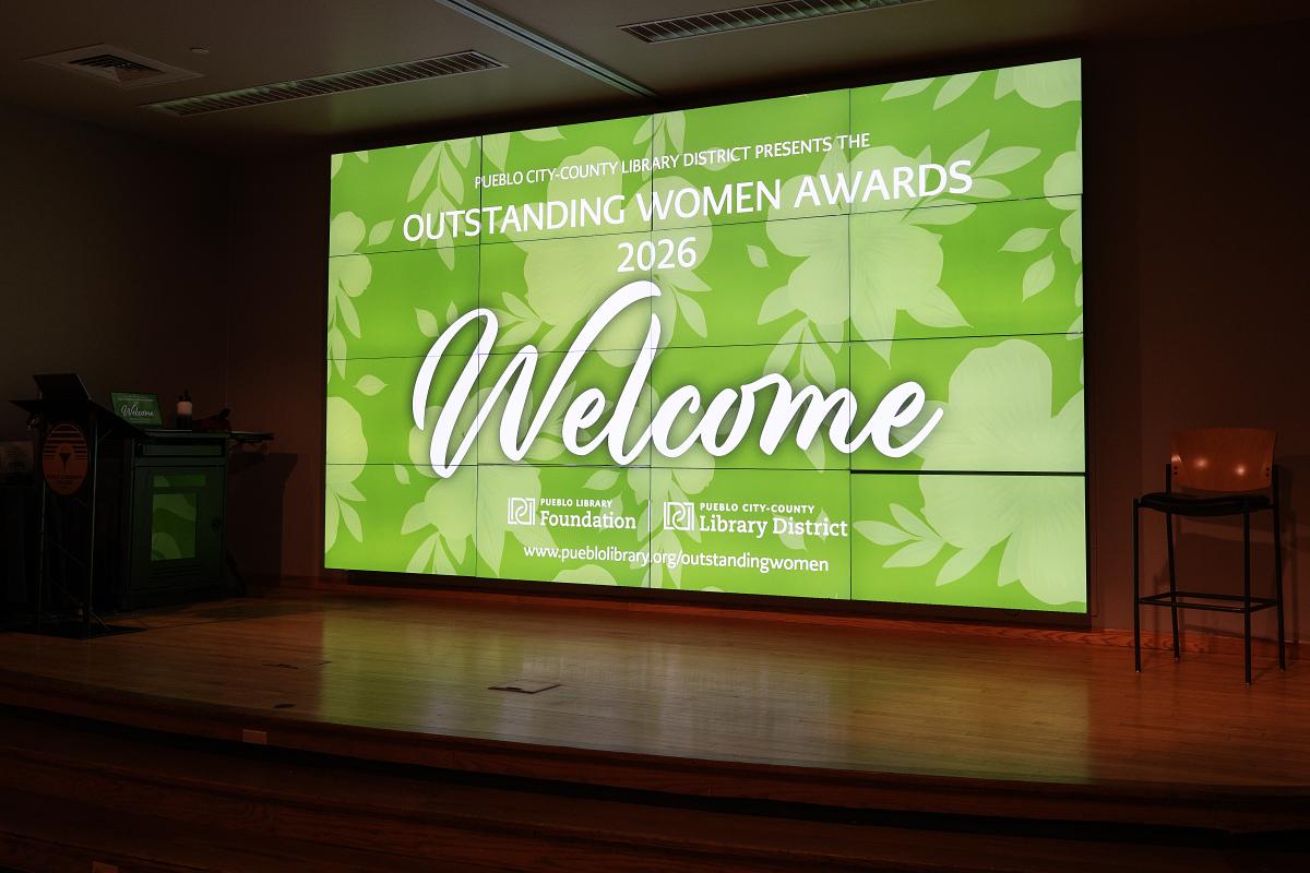 owa event photos of crowd and decor